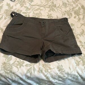 Athleta cargo shorts